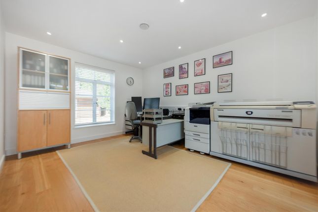 60A, Sinah Lane, Hayling Island photo 4