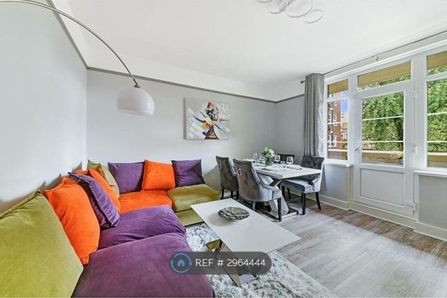 2-bed flat on St Katherines Way, London, £2,499/mo