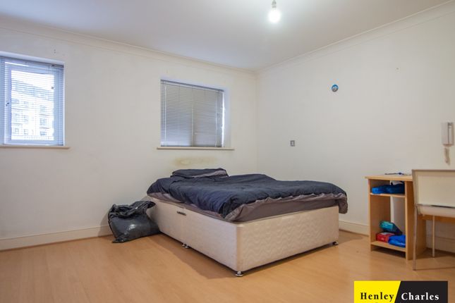 Flat for sale in The Qube, Townsend Way, Birmingham