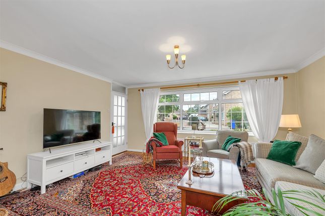 11, Conyers Way, Great Barton photo 3