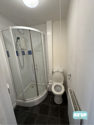 Flat 2, 70 Kimberworth Road, Rotherham photo 5
