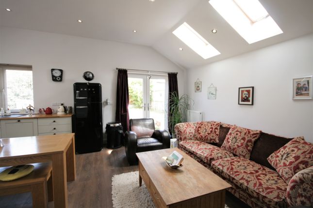 18a, Main Road, Shavington photo 2