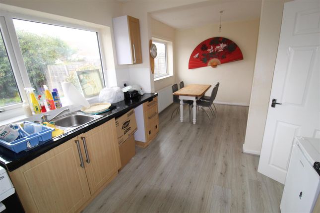 9, Yew Tree Avenue, Chorley photo 4