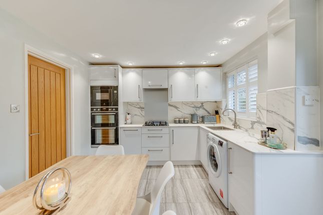 167 Abbey Brook Drive, Sheffield photo 2
