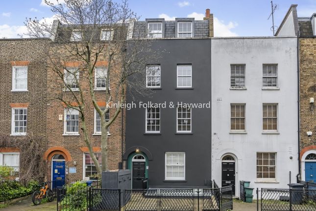 Flat to rent in Islington Park Street, London