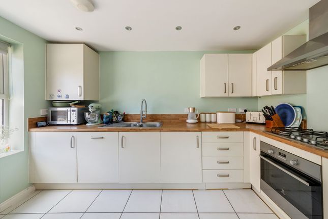 4 Bramble Lane, Didcot photo 4