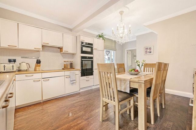 2 Calcotts Main Road, Ingatestone photo 4