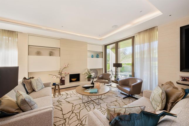 Caenwood Court, 17, Hampstead Lane, London photo 4