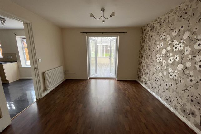 56, Yale Road, Willenhall photo 4