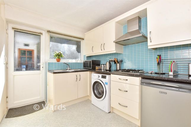 2, Hall Crescent, Deal photo 4
