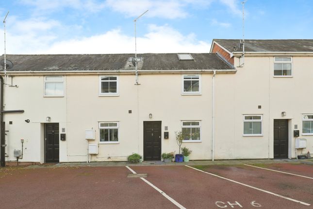 5 The Coach House, Wellesbourne House, Walton Road, Warwick photo 2