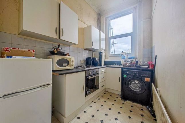 Flat for sale in 11 Vicarage Park, Plumstead, London