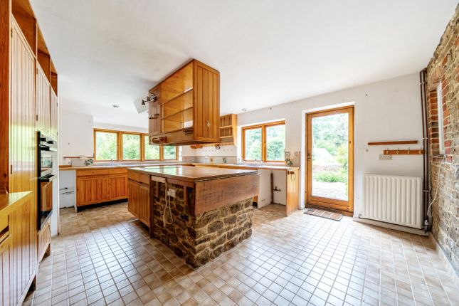 3 Charles Hill,, Farnham Road, Godalming photo 5
