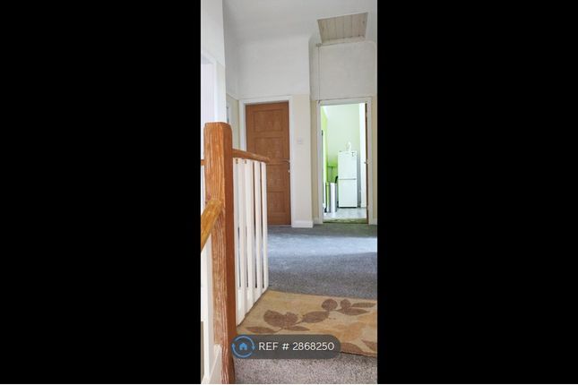 A, Stoneby Drive, Wallasey photo 2