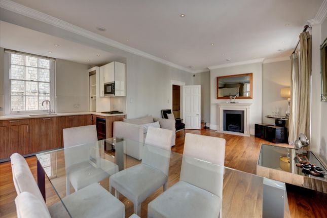 Flat for sale in Chester Square, London