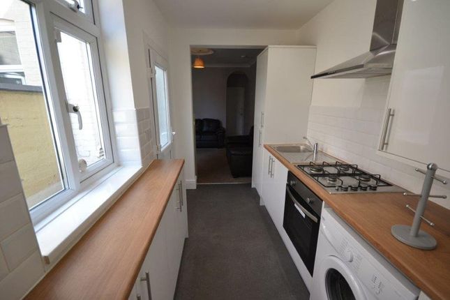 Terraced house to rent in Grasmere Street, Leicester