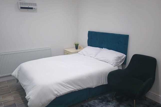property for rent in Walsall Street, Wednesbury WS10
