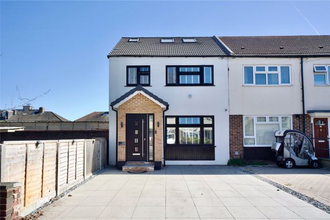 5-bed house on 18, Bradfield Drive, Essex, £625,000