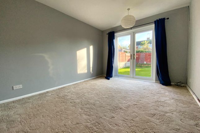 31, Dunmore Close, Lincoln photo 3