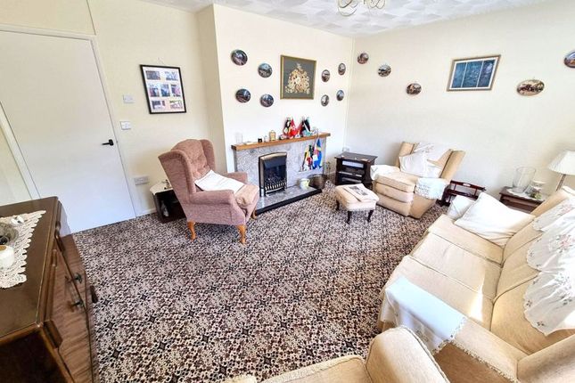 50, Heol Ty-Gwyn, Caerphilly photo 3