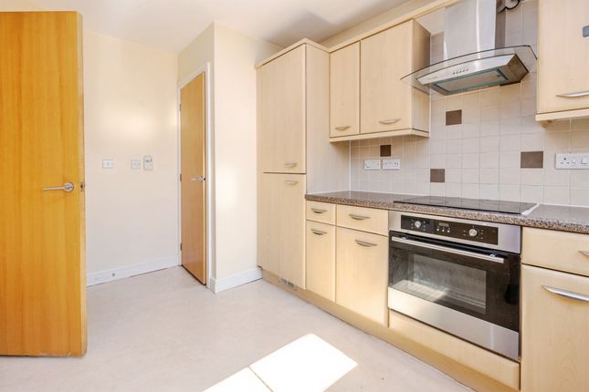 79, Riverside Drive, Lincoln photo 4