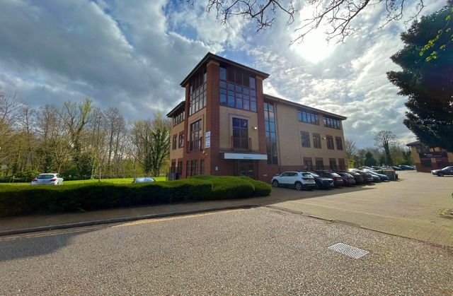 Office to let in Pioneer House, 7 Rushmills, Northampton, Northamptonshire