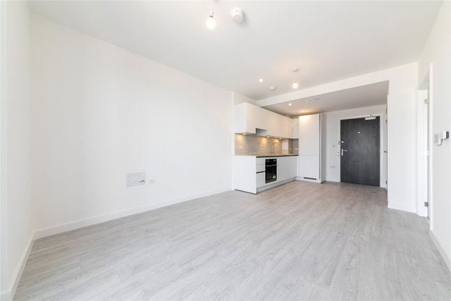 Flat 94, Forastero House, 24, Farine Avenue, Hayes photo 3