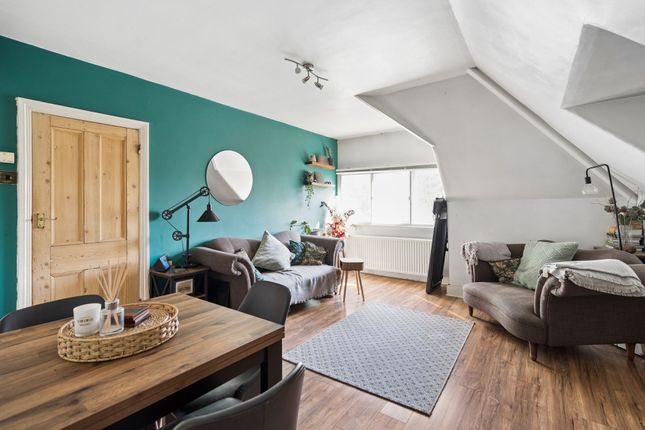 Flat 3, 97 Langley Road, Watford photo 3