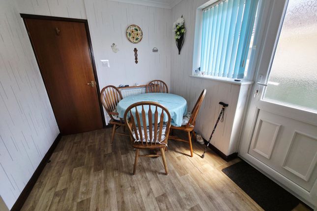 62, Pencaerfenni Park, Swansea photo 3