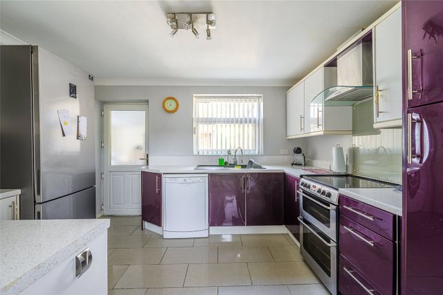 10, Ash Lea Drive, Telford photo 3