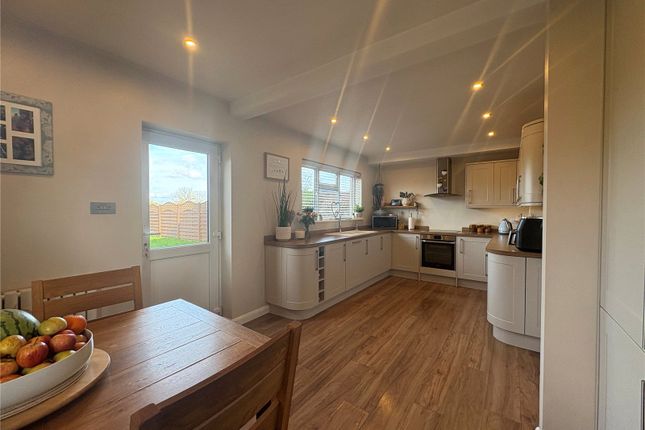 25, Lovett Road, Northamptonshire photo 4