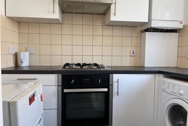 245A Bethnal Green Road, London photo 2
