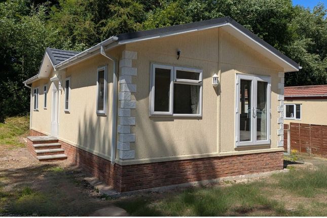 32 Omar Regency In Penwortham Exterior