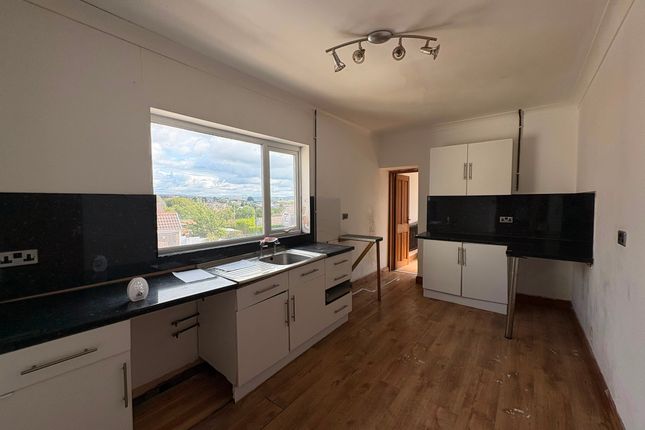 36, Brynallt Terrace, Llanelli photo 5