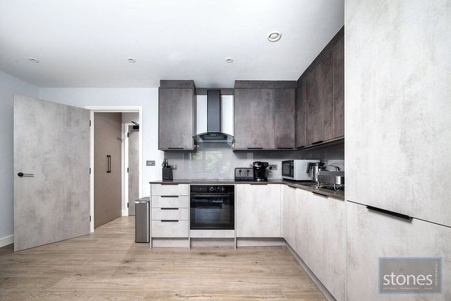 Flat 6, Holocene Court, 63, The Hyde, London photo 2
