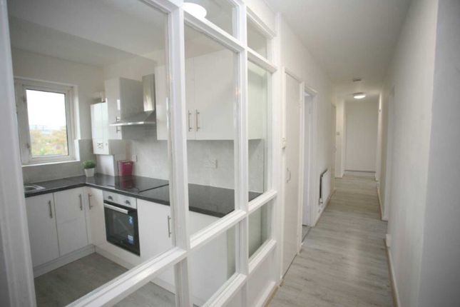 15, Fender Court, London photo 2