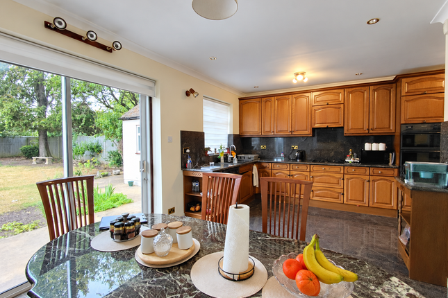 25, Thorncliffe Road, Southall photo 4