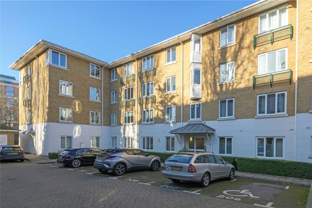 Thumbnail Flat for sale in Strand Drive, Richmond, UK