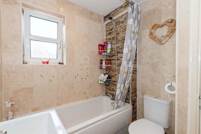 End terrace house for sale in Bridgnorth Close, Worthing
