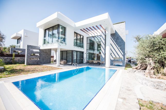 Thumbnail Villa for sale in Ozanköy, Kazafani, Kyrenia, Cyprus