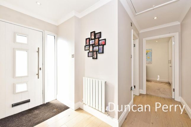 9, Frowick Close, Hatfield photo 2
