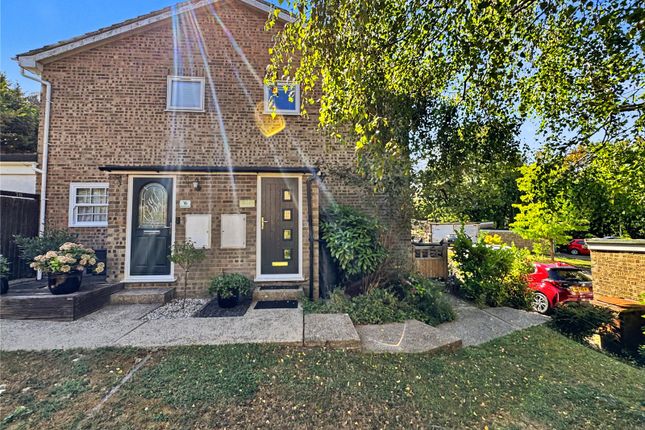 14, Meadowdown Close, Hempstead photo 2