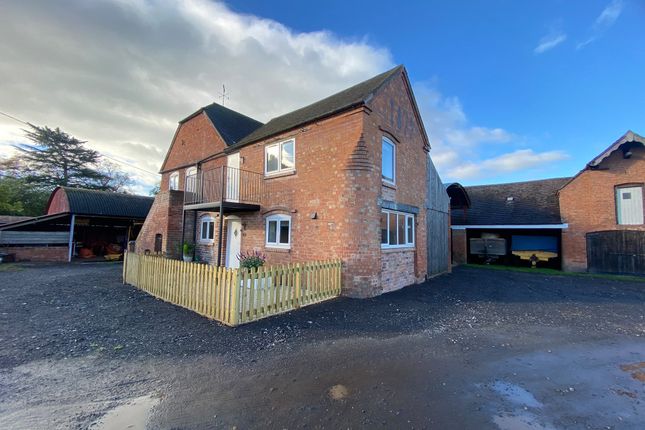 1-bed house on Kidderminster, £995/mo