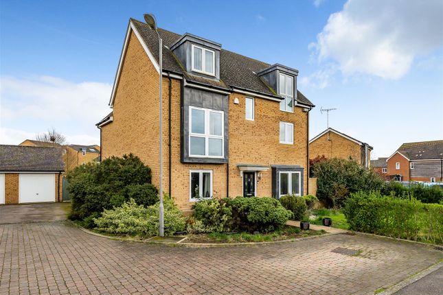 Detached house for sale in Derby Place, Aylesbury