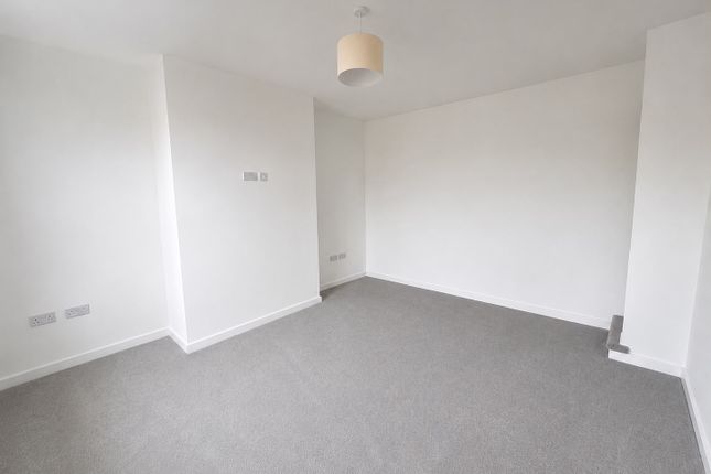 9, Crestville Terrace, Bradford photo 3