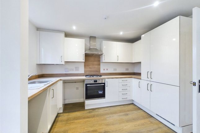 Maisonette for sale in Greenwood Avenue, Chinnor, Oxfordshire