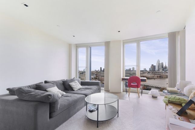 Thumbnail Flat to rent in Southbank Tower, London