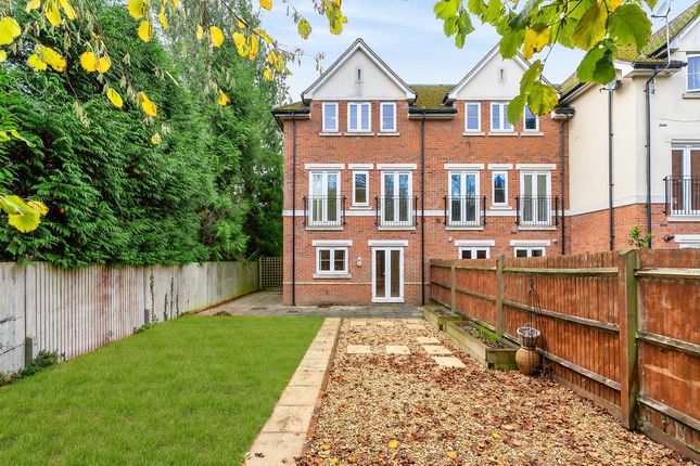 8, Symeon Place, Reading photo 4