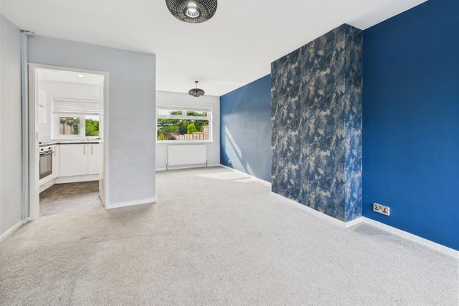 6, Corona Drive, Hull photo 2