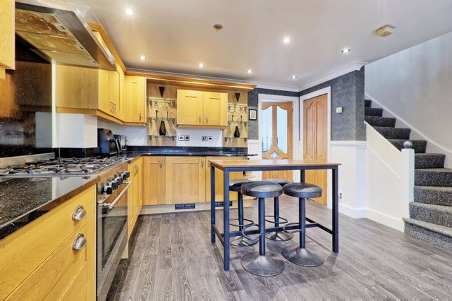9, Nordmann Place, South Ockendon photo 3